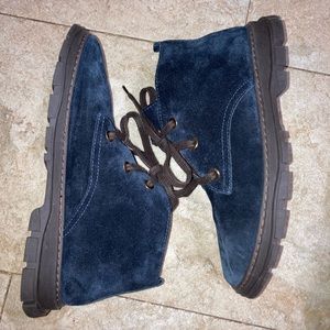 Ametist exclusive blue shoes.
